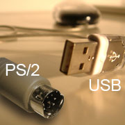 PS2 und USB Stecker